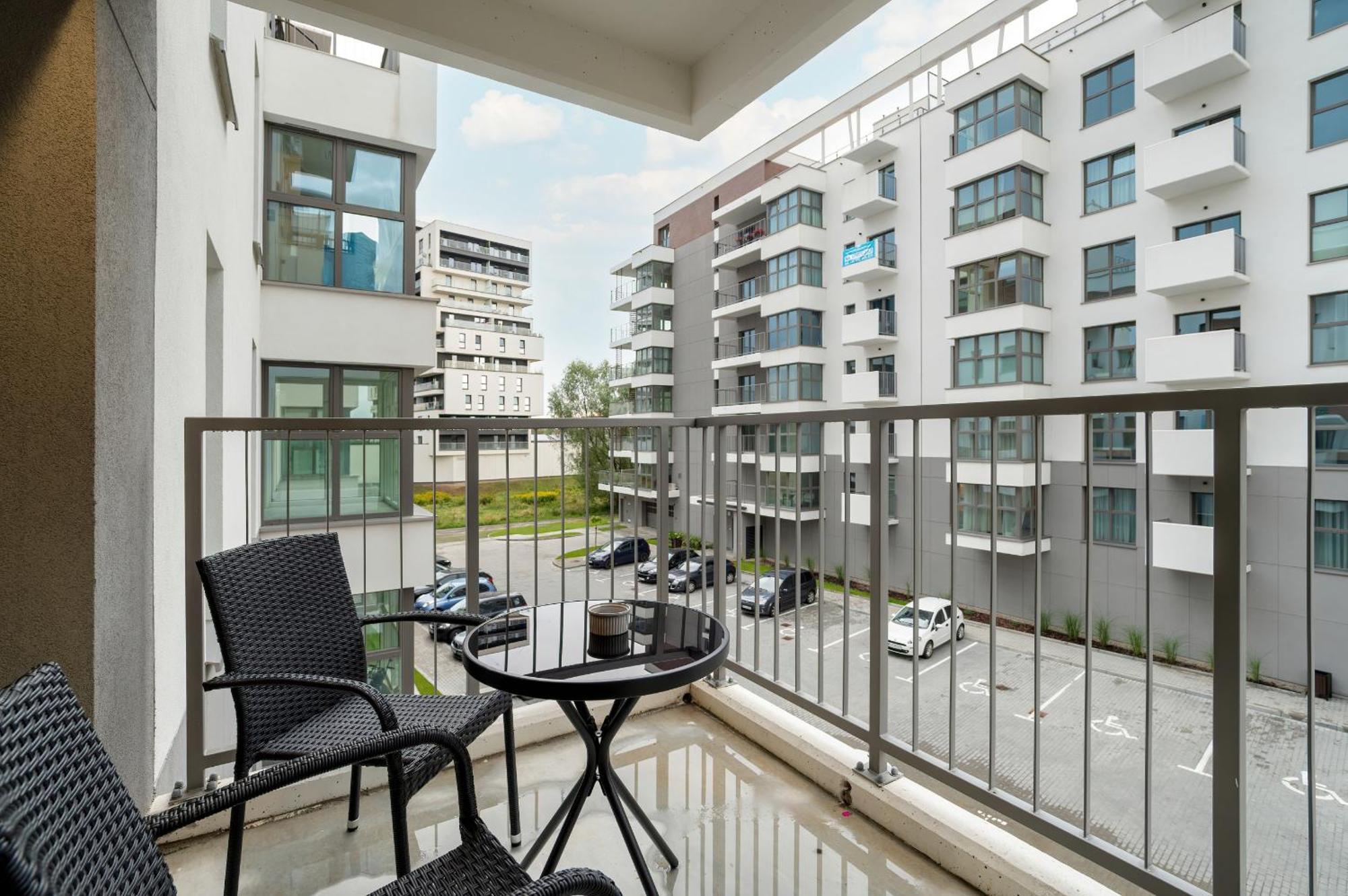 Funkcjonalny Smart Tv & Wifi By Renters Apartment Rzeszów