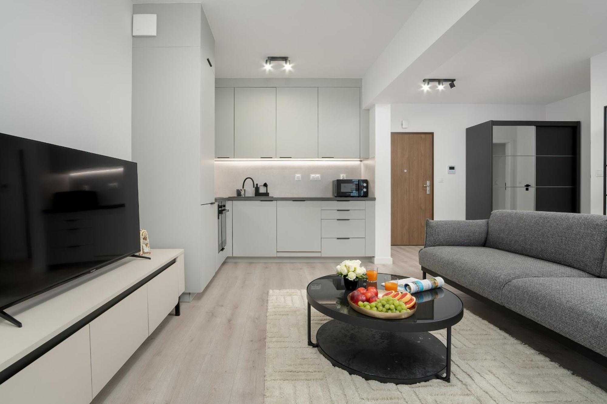 Funkcjonalny Smart Tv & Wifi By Renters * Rzeszów